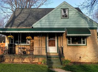 31 Flora Rd, Cheektowaga, NY 14225