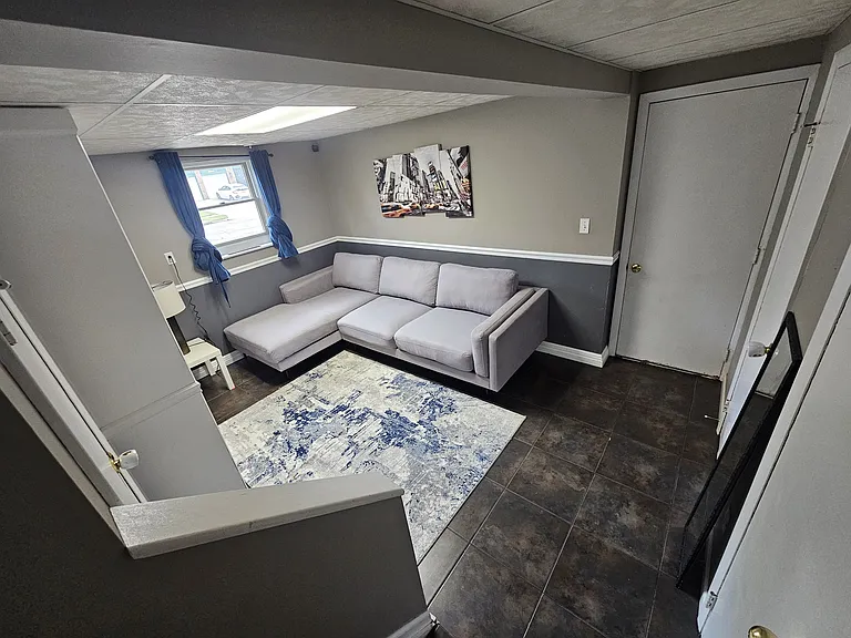 3136 Delburn Ave — Photo 30