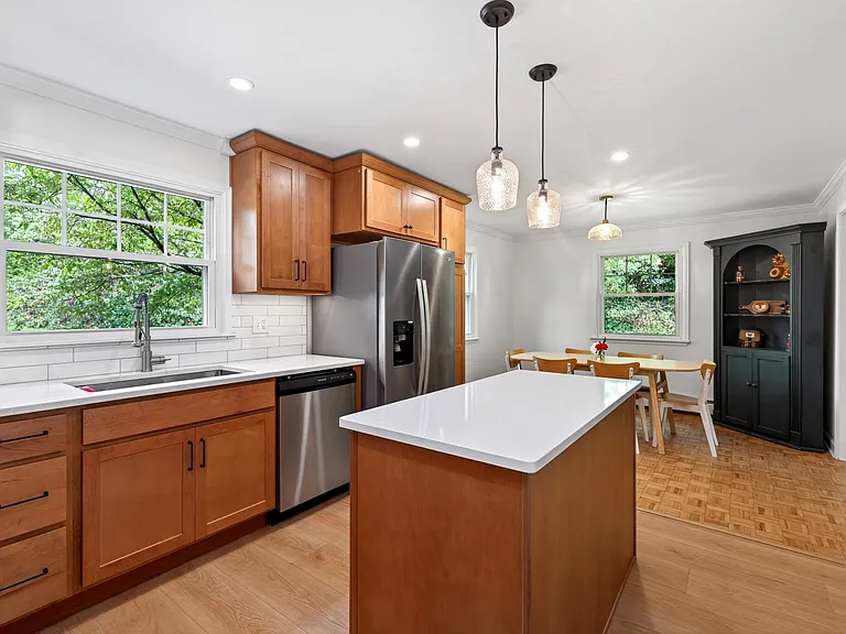 101 Davis Rd — Photo 13