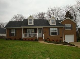 2748 Mollys Ct, Spring Hill, TN 37174