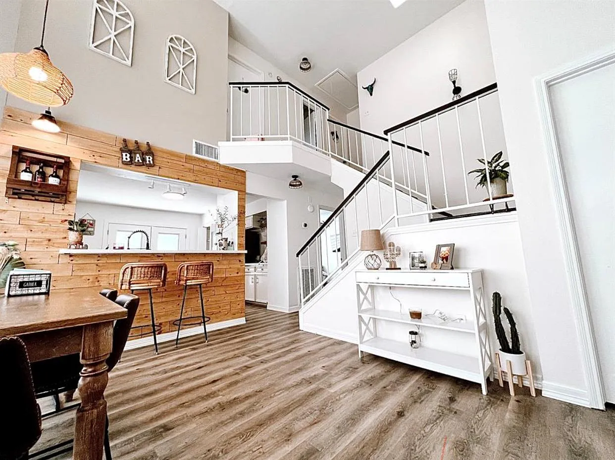 4 bed, 1726 sqft, $2,150 — Photo 4