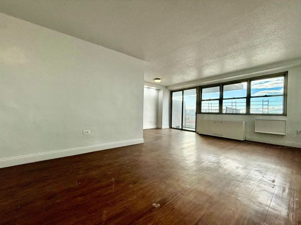 880 Boynton Ave APT 17J