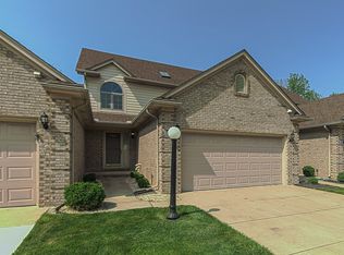 35566 Ann Arbor Trl, Livonia, MI 48150