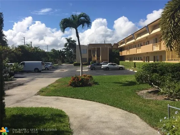 850 NE 12th Ave APT 219, Hallandale Beach, FL 33009