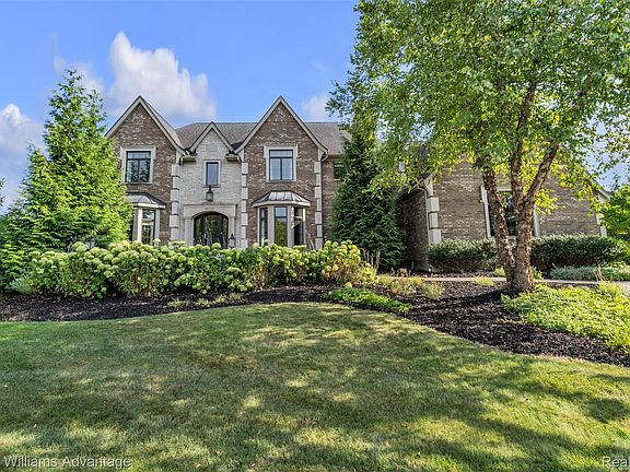 2nd image of 48759 Veneto Dr