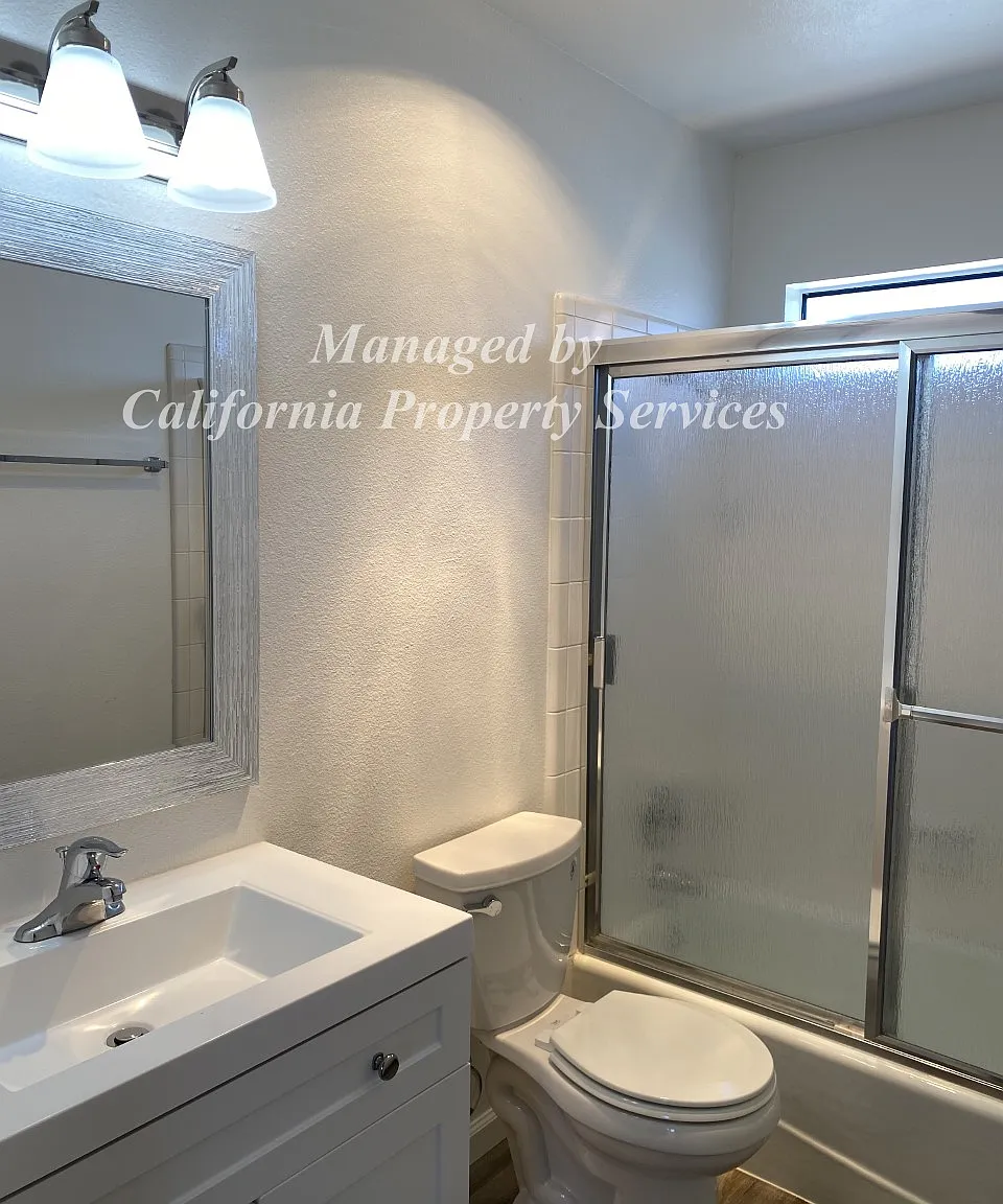 2 bed, 1.5 bath, $2,600 — Photo 4