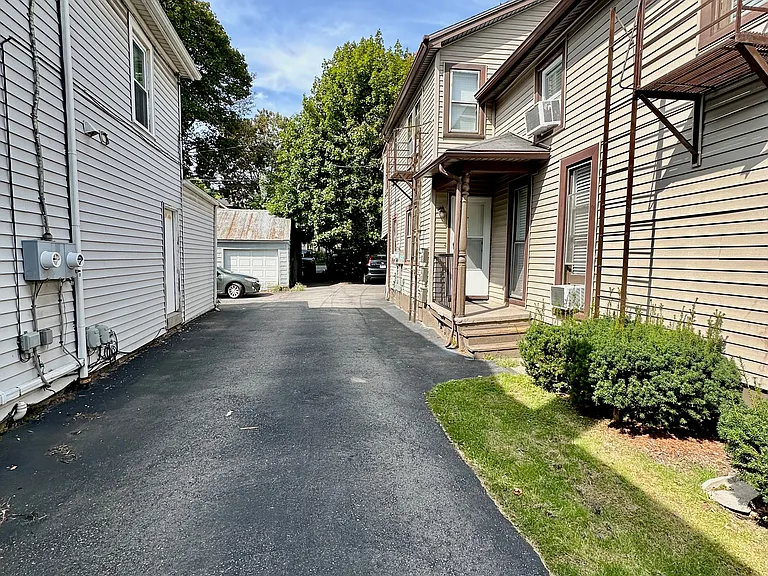263 S Goodman St #2 — Photo 11