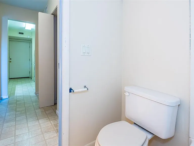 22302 Vick St #212 — Photo 14