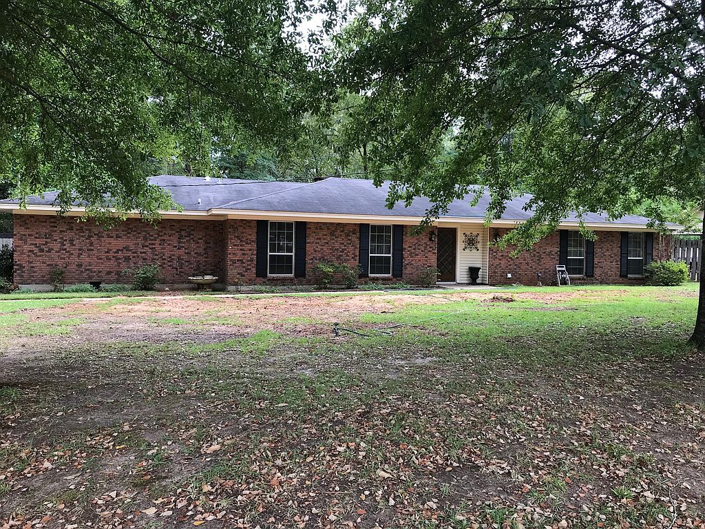 104 Frazier Rd - Property Image