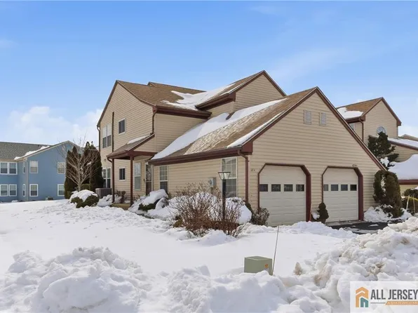 17 Dorchester Dr #17D, Monroe Township, NJ 08831