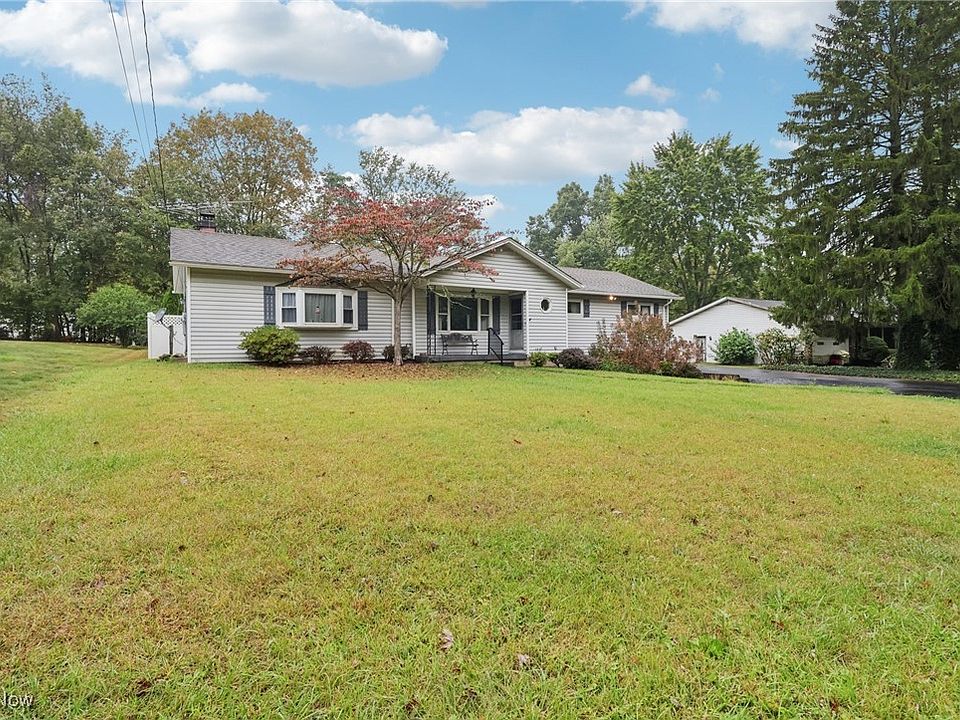 1st image of 154 Circle Dr