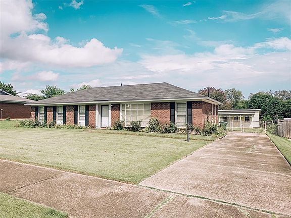 2nd image of 1831 Gatewood Dr