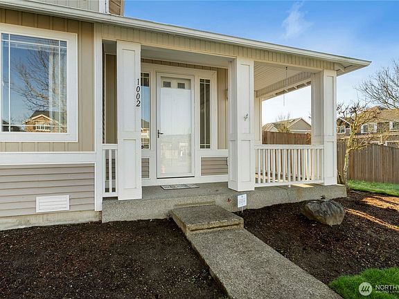 4th image of 1002 Ross Avenue NW