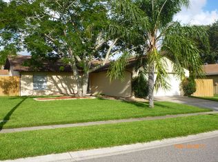 970 16th Ln, Palm Harbor, FL 34683