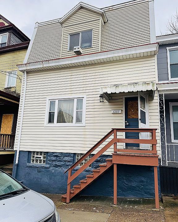 1st image of 1237 Dickson St