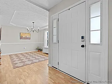 4 bed, 2373 sqft, $2,150 — Photo 2