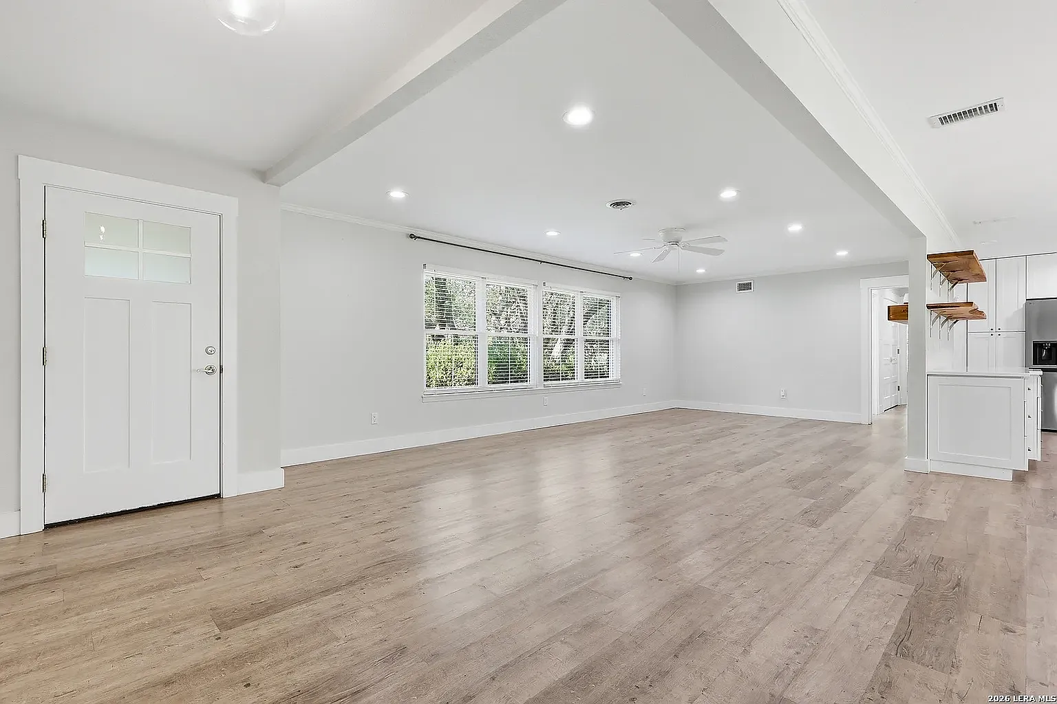 4 bed, 2272 sqft, $3,250 — Photo 3