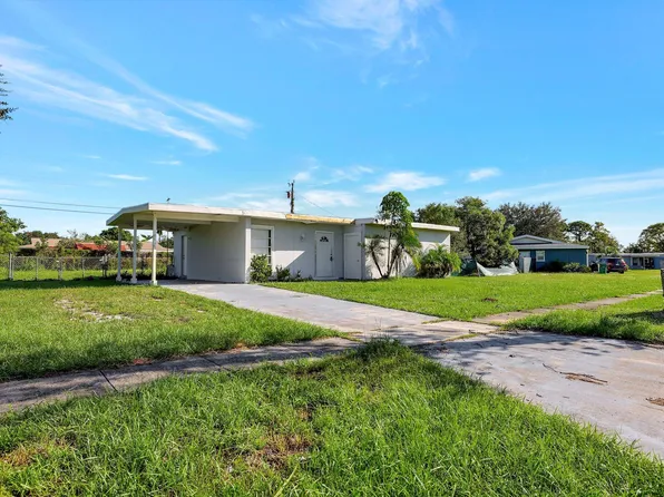 109 SE Calmoso Drive, Port St Lucie, FL 34983