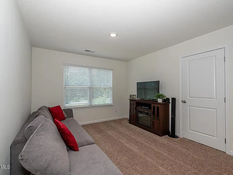 1606 River Poppy Rd — Photo 32