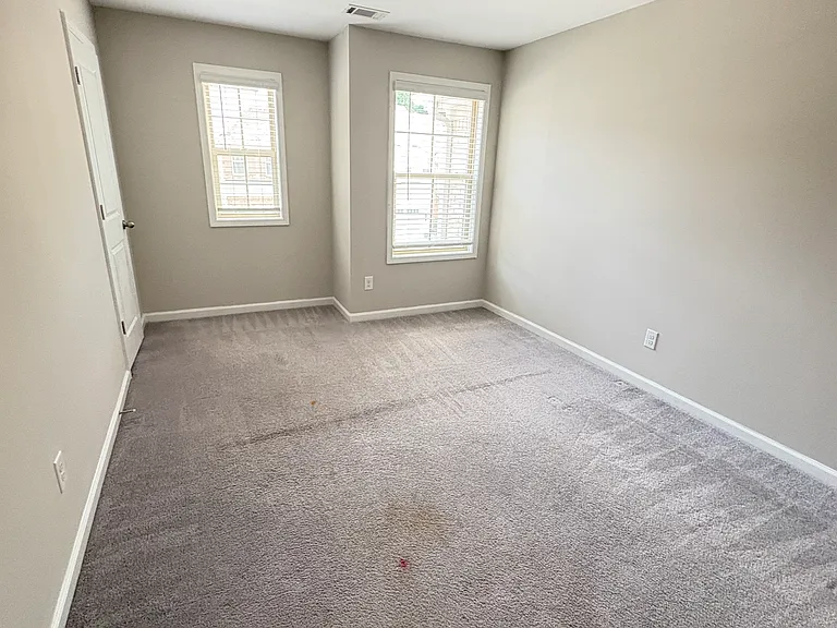 679 Lansing Grove Way — Photo 19