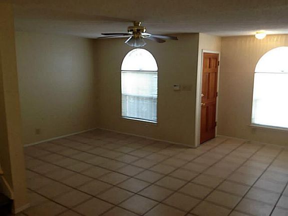 5th image of 11984 Castle Woods Dr