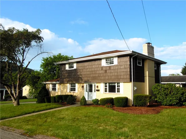 498 Toledo Dr, New Kensington, PA 15068