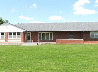 225 W 16th St, Maryville, MO 64468