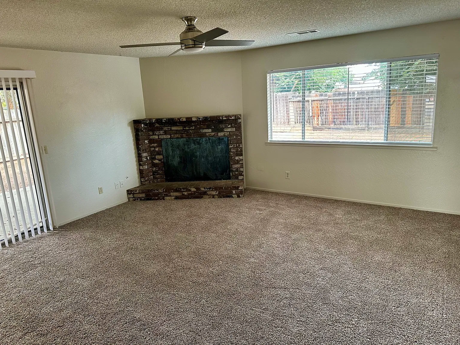 Charming 3-Bedroom Home with Open Layout in Northwest Fresno! — Photo 4