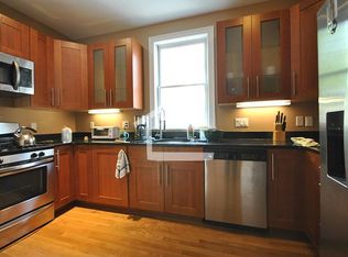 1592 Beacon St #4C, Brookline, MA 02446