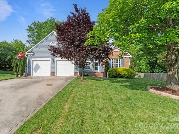 1310 Bellhook Pl NW, Concord, NC 28027