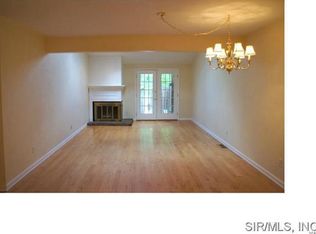 1204 Woodgate Dr, O Fallon, IL 62269