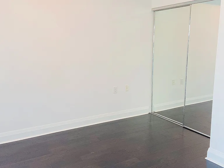 1080 Bay St #2311 — Photo 8