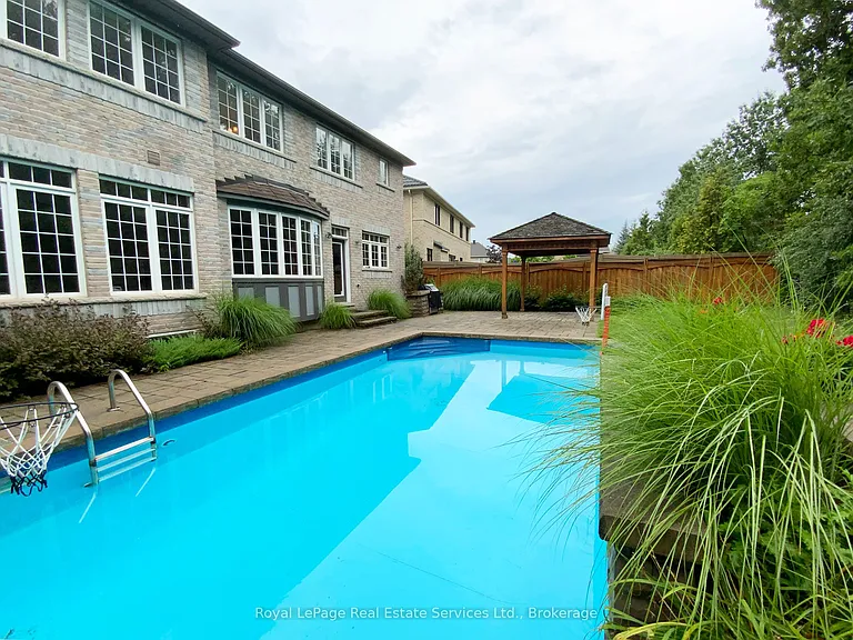 3385 Liptay Ave — Photo 6
