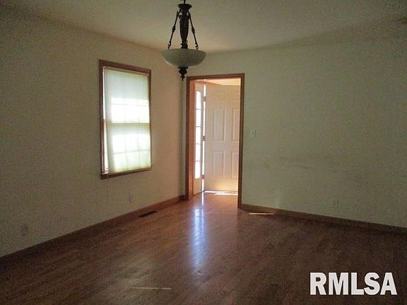 3rd image of 2570 E 259th Rd