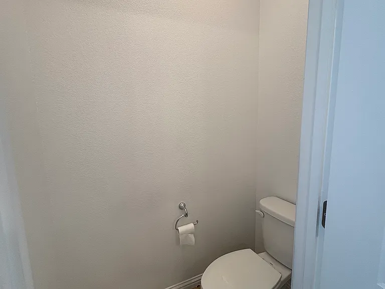 2733 Penrose Ln — Photo 30