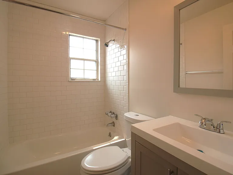 Stevens Manor Apartments — Photo 19