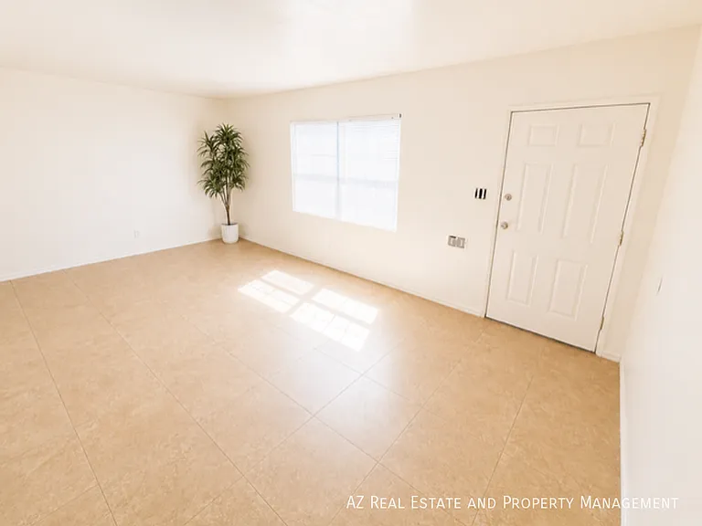 1507 N 15th Ave — Photo 9