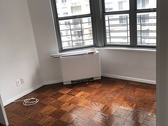 5th image of 245 E 63rd St APT 1021