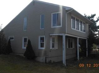 176 Old Point Rd, Newburyport, MA 01950