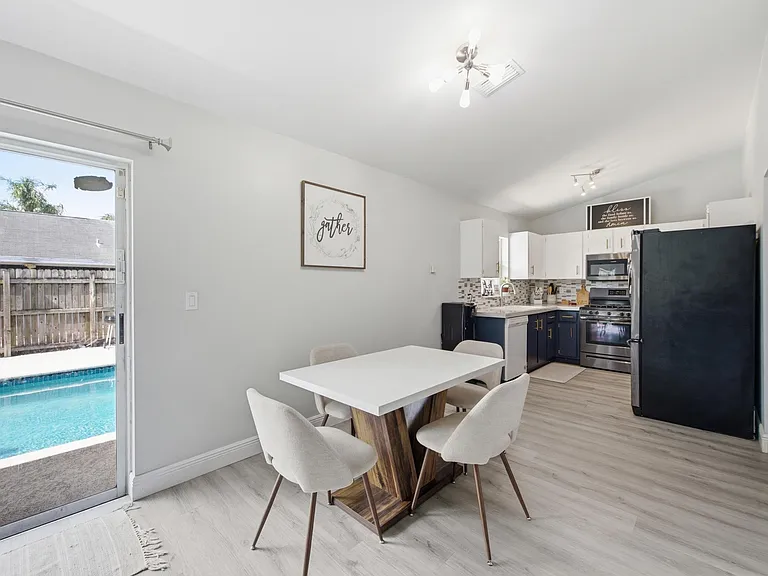 5635 Lake George Pl — Photo 11