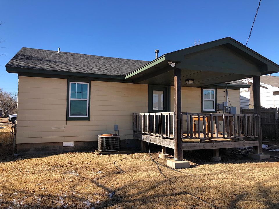 2nd image of 1107 S Miles Ave