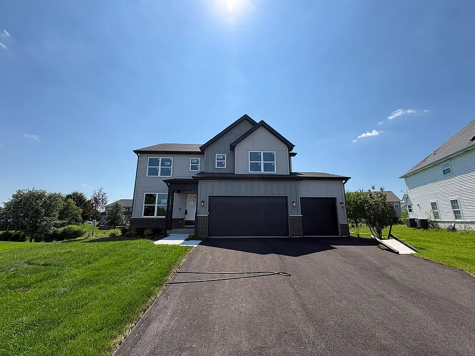 12412 Limerick Ln