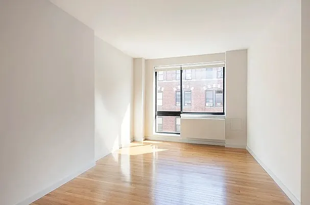 537 West 27th Street — Photo 3