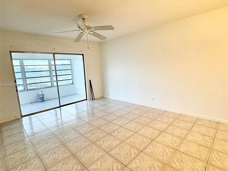 5011 W Oakland Park Blvd #310 — Photo 15