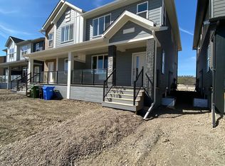 683 Wolf Willow Blvd SE, Calgary, AB T2X 3Z9