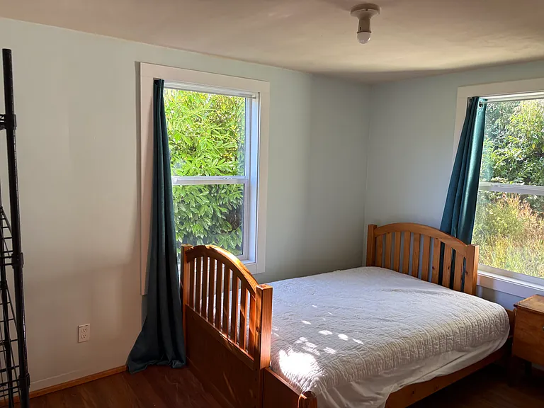 625 SE Chester Ave — Photo 6