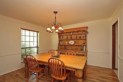 2nd image of 3945 Camino Dr