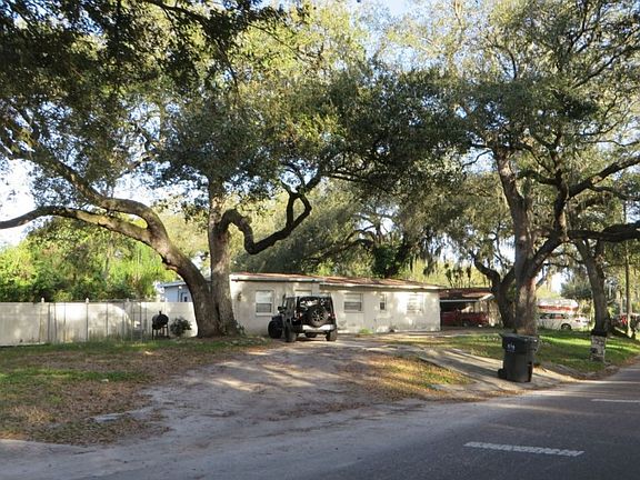 3rd image of 405 Papaya Dr