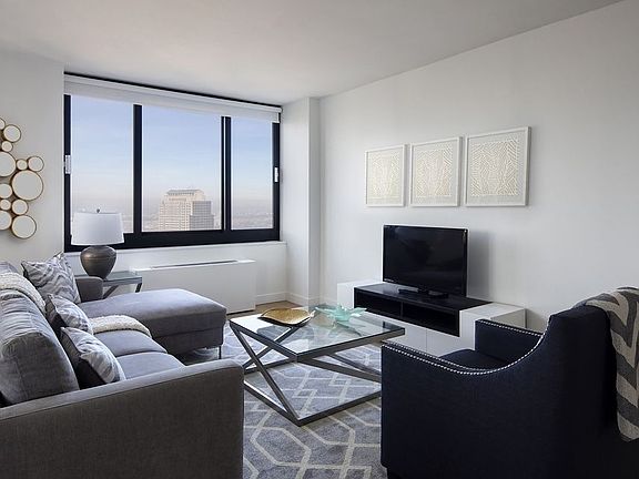3rd image of 105 Duane St APT 33F
