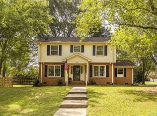 6937 Old Forge Dr, Charlotte, NC 28226